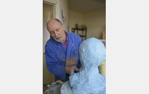 La Section Sculpture ouvre son savoir faire aux jeunes....